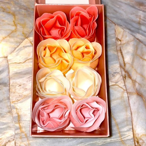 Forever Avon 8 Soaps Roses - Picture 1 of 9
